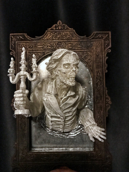 Gentleman Ghost in the Mirror,  Ghoul Version
