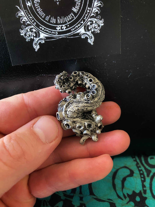Kraken Tentacle Magnet, Pewter Finish