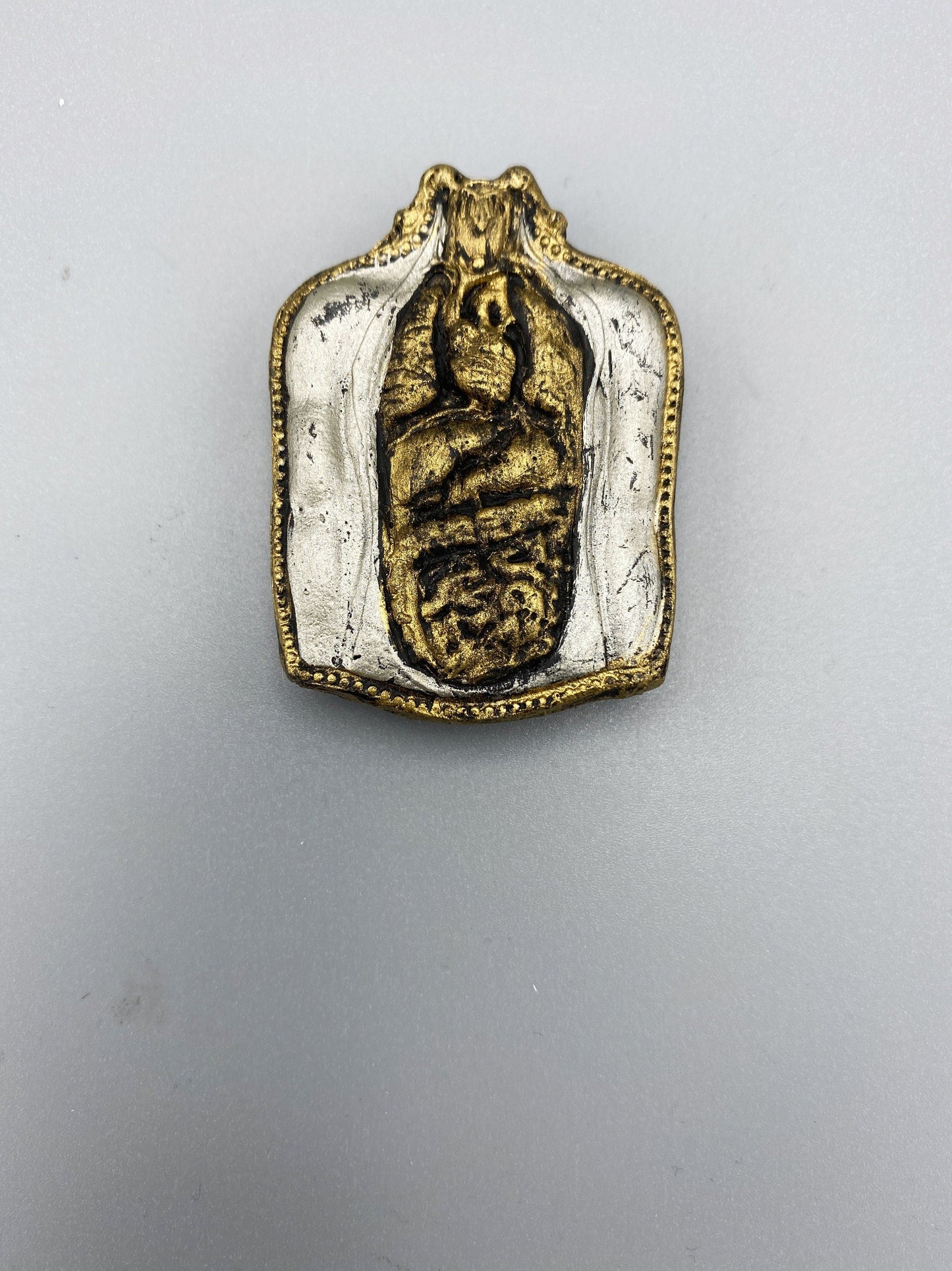 Human Anatomy, Milagro Ex Voto Magnet, Hand Painted Resin Sculpture | Gothic Fantasy Decor | Anatomy Magnet for Fantasy and Gothic Decor