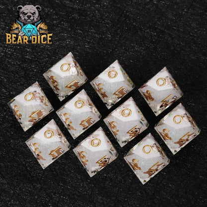 Chihuahua Resin D10 Die + Gold Numerals (Ten-Sided Die)