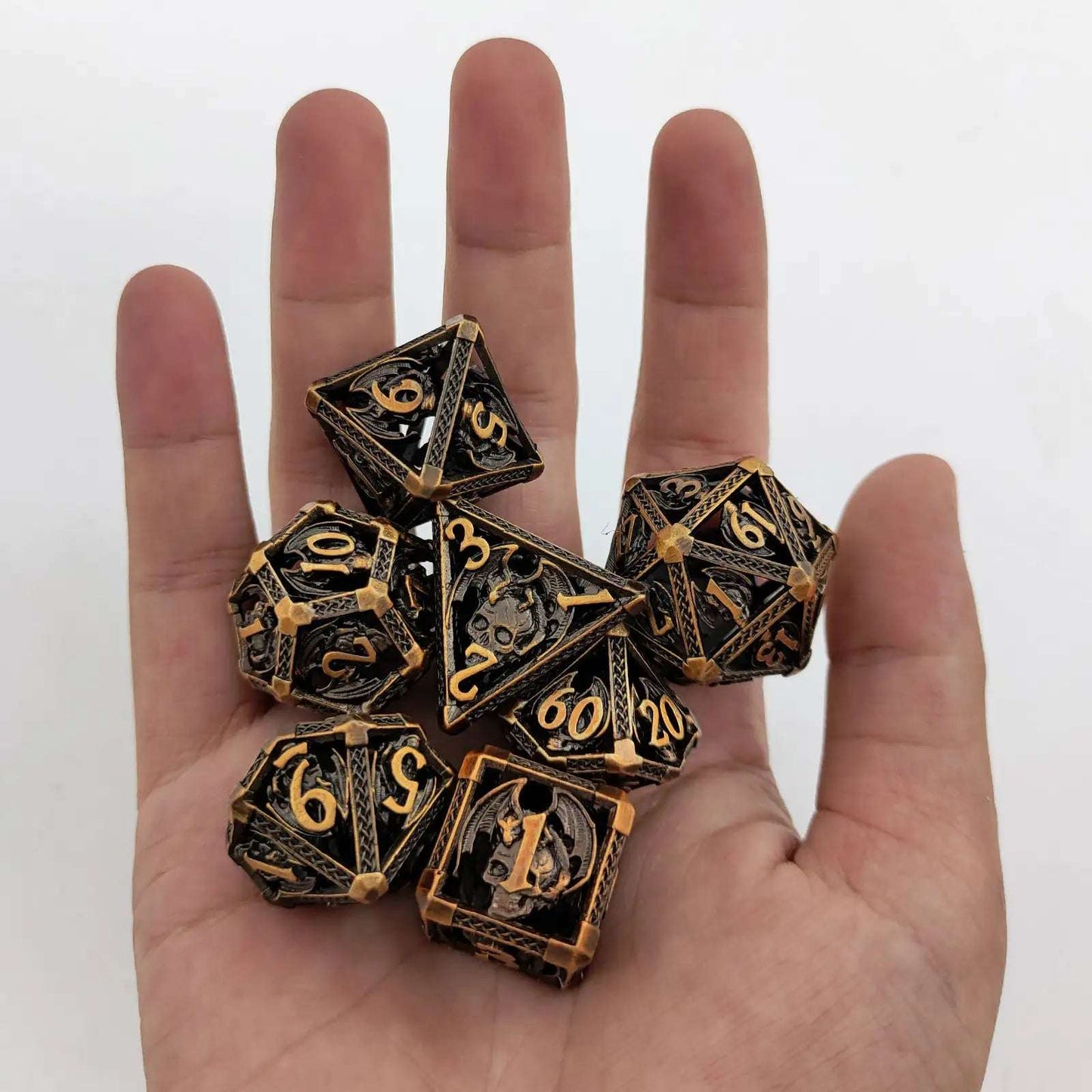 Cool Metal Skull Flying Dragon Hollow DND Dice Set