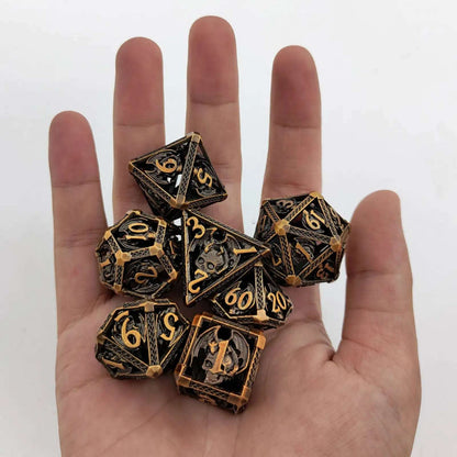 Cool Metal Skull Flying Dragon Hollow DND Dice Set