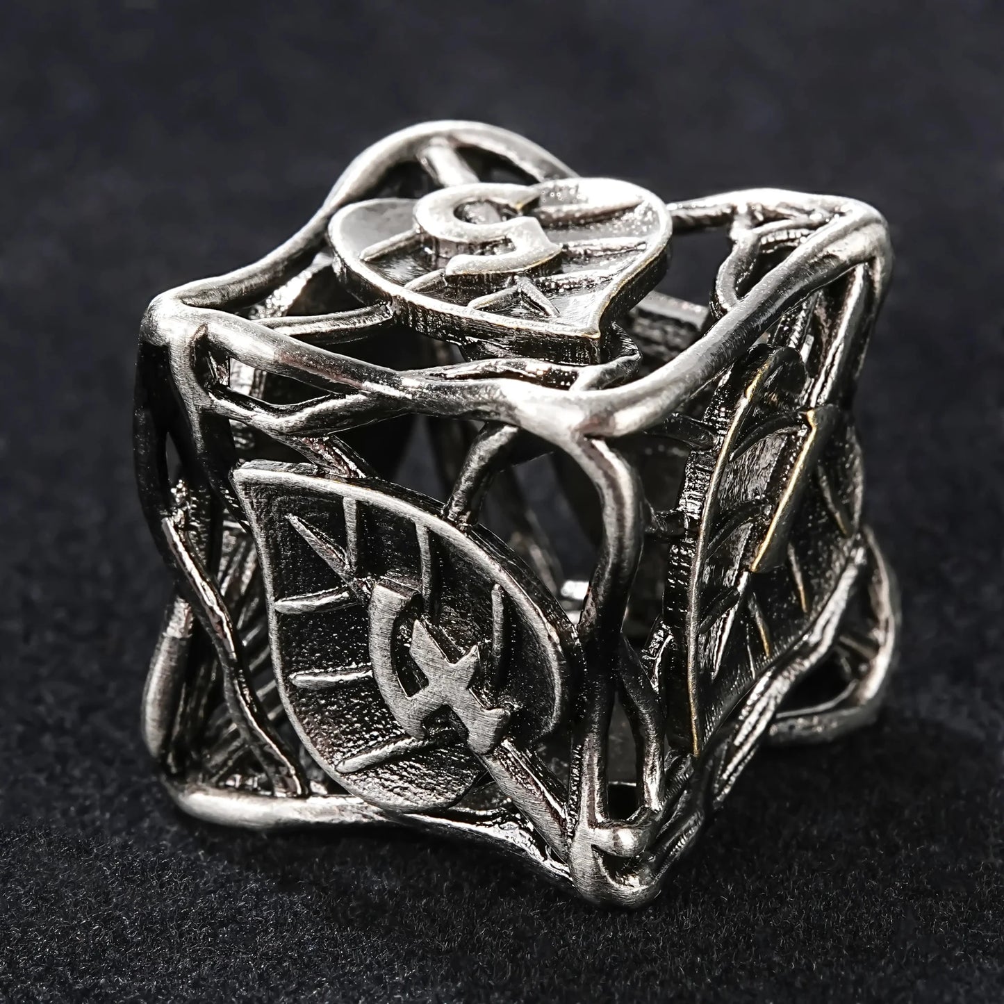 Dragon Pride dice set + green