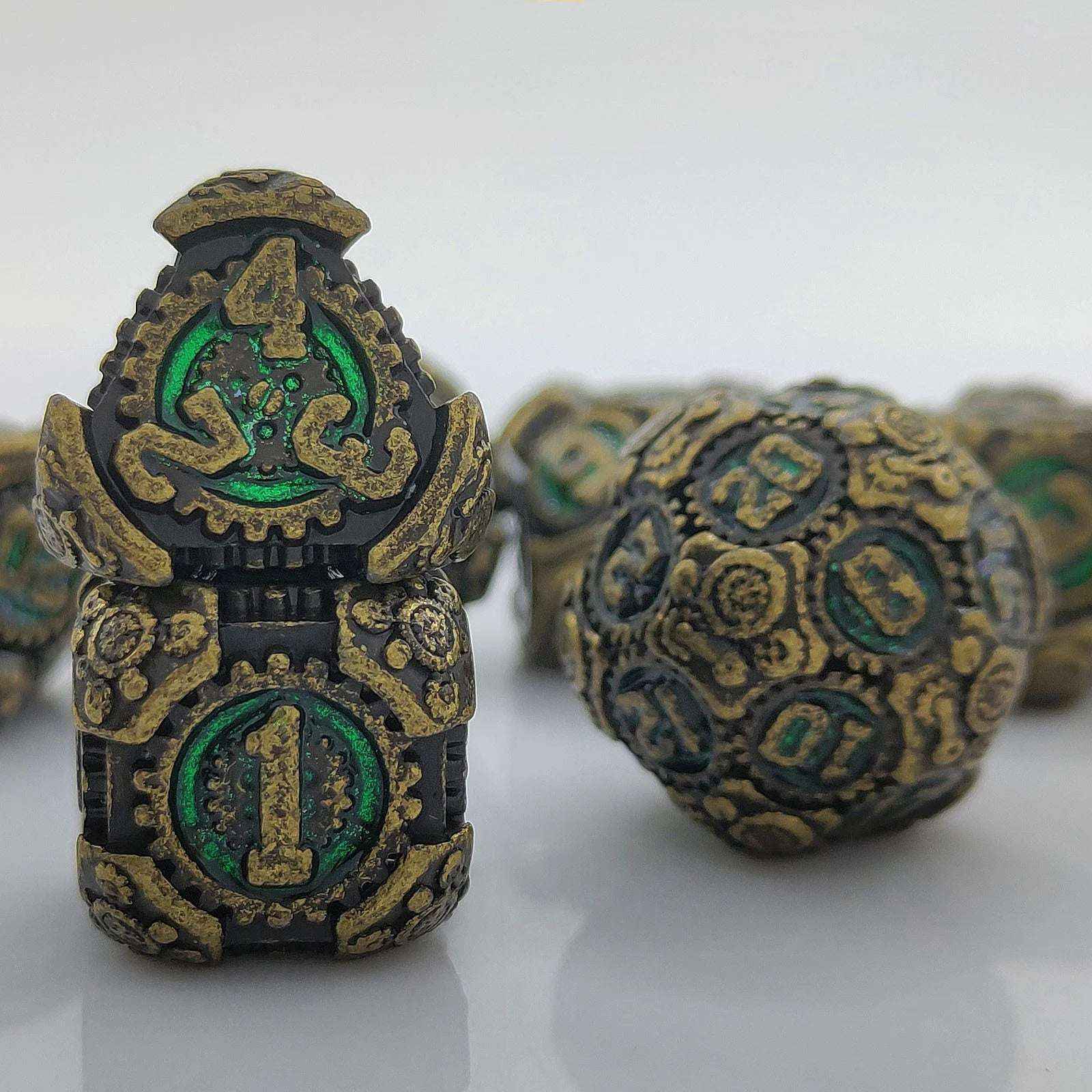 Green Mechanical Gear Metal DND Dice Set - Punk Style