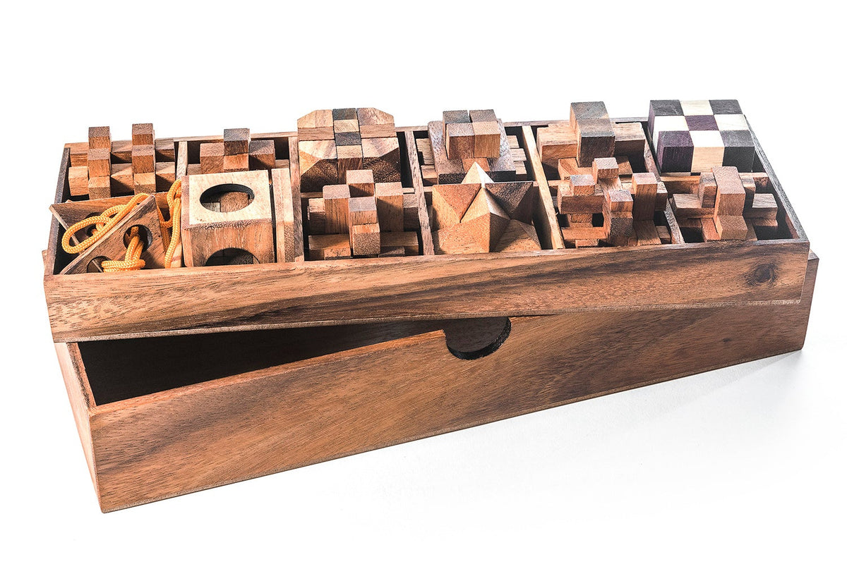 12 Wooden Mechanical Puzzle Set - Escape Room Brain Teaser Gift Box