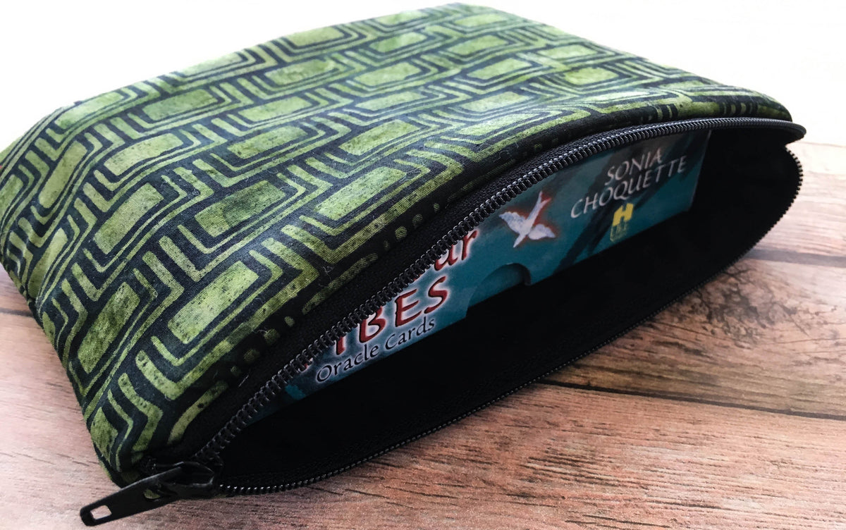 Green Batik Tarot Card Bag – Padded Zipper Pouch for Tarot & Oracle Decks