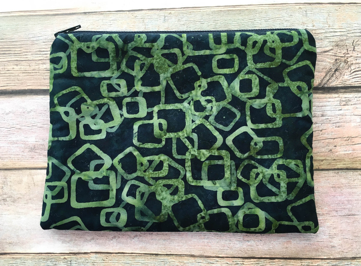 Green Geometric Tarot Card Bag – Handmade Batik Zipper Pouch for Tarot & Oracle Decks