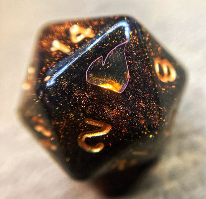 Caleb Widogast Inspired D20 – Handmade Blood-Red Color-Shifting Gaming Die with Holographic Flame