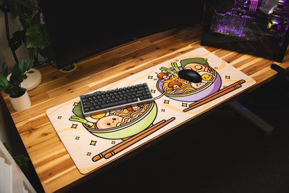"Ramen & Friends" — Kawaii Deskmat