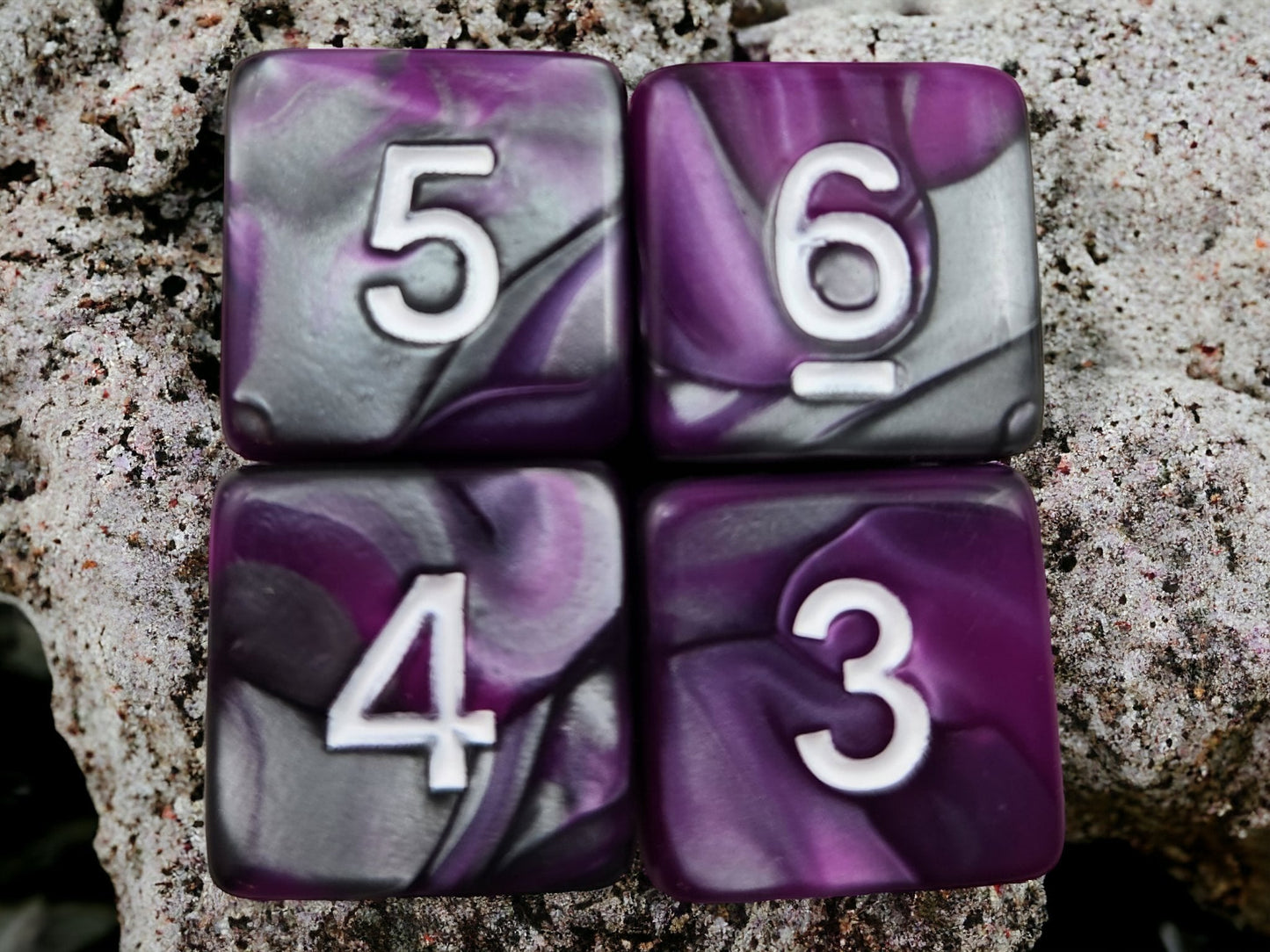 Mind Spike Spell Dice Jar - D&D Spell Dice Set with 4 Purple D6 in Glass Bottle