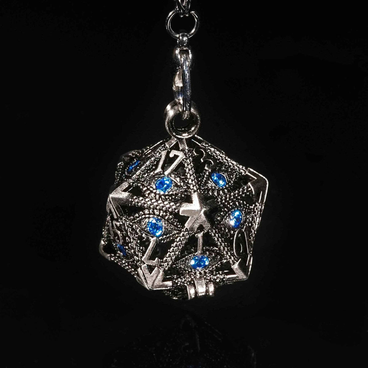 Sapphire Dragon Eye Silver D20 Dice Cage Keychain + 7 Mini Metal DND Dice Set