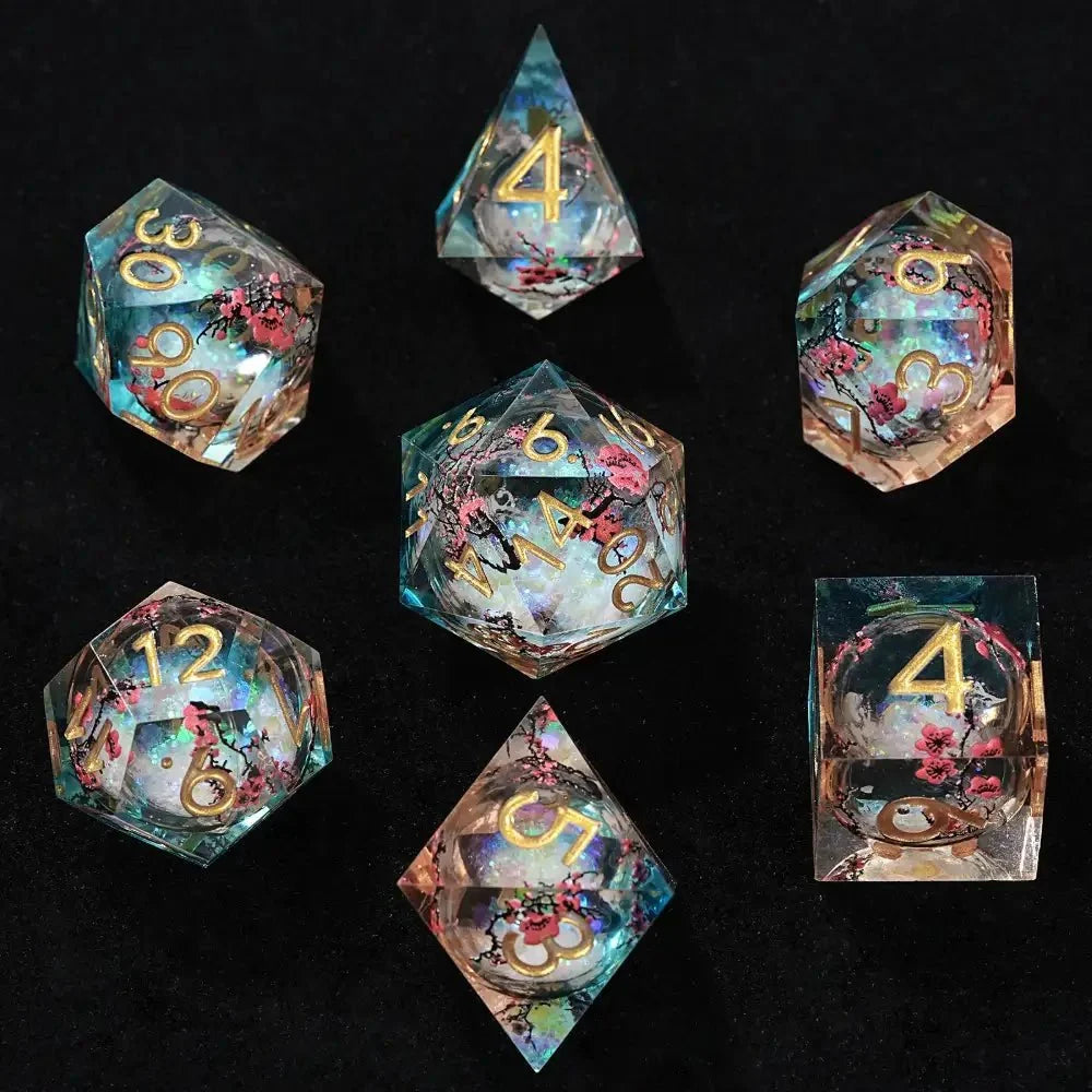 Sharp-edged plum blossom resin DND dice set + gold numbers