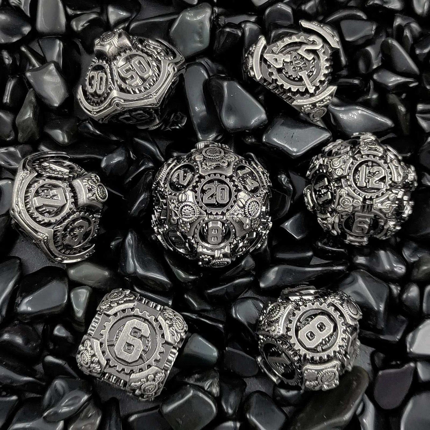 Steampunk - silver and black mechanical gear metal dice set